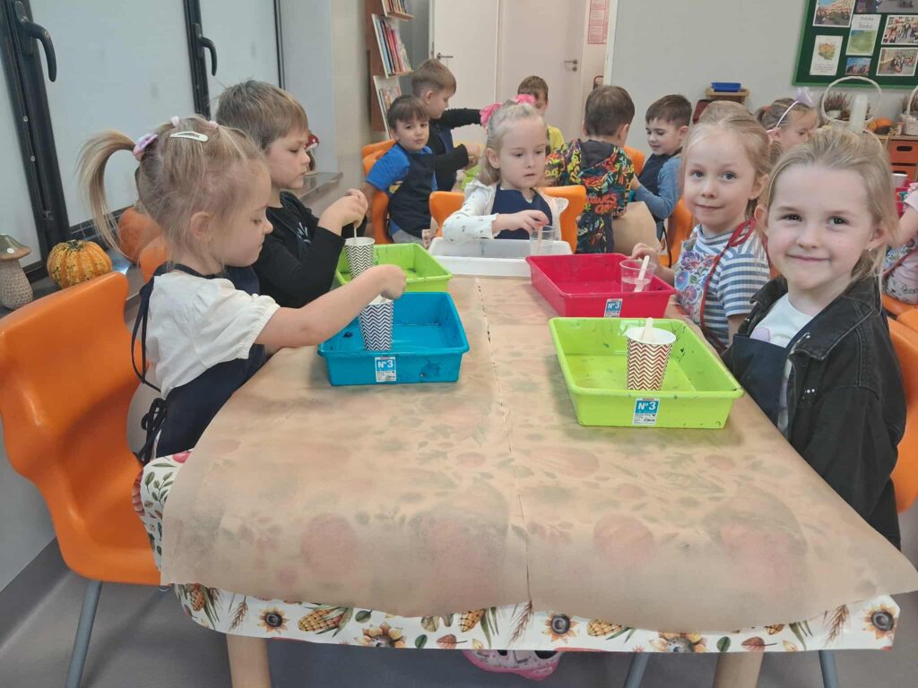 579002047 907826008242697 5637645489503278723 N